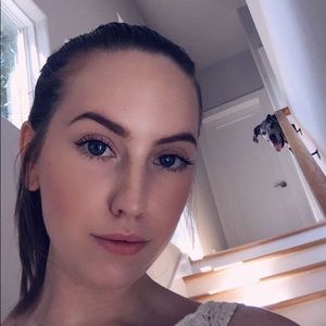 Meet your Posher, Brittney